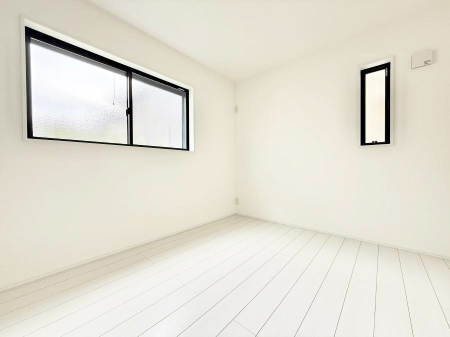 �q������ ������2�ʍ̌��Ŗ��邢�����I  