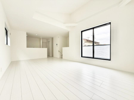 ���r���O �傫�ȑ�����������薾�邢��Ԃł��������������܂�