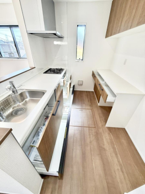 �L�b�`�� ���[�͖L�x�ȃV�X�e���L�b�`���ł��I