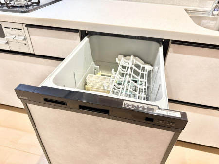 ���̑����� �ݔ����킴�킴�V�����[�����̃��o�[�܂Ŏ��L�΂��K�v���Ȃ��A�ȒP�Ɏ~���ł���