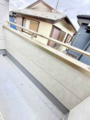 �o���R�j�[ ������ �G�߂̈ڂ낢����������J���I�ȋ�Ԃł�