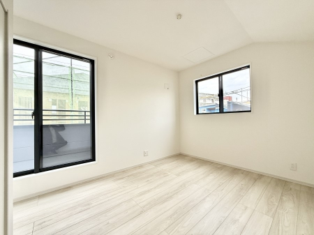 ���̑����� �������傫�ȑ��͊J����������A���邳�ʕ��o�b�`���ł�  