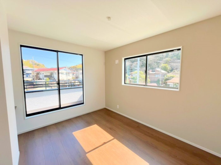 ���̑����� ������2�ʍ̌��Ŗ��邢�����I