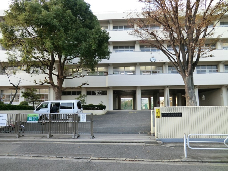 ���ӊ� ���w�Z 1000m ���l�s���ێR�䒆�w�Z