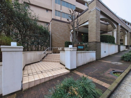 �G���g�����X �O��