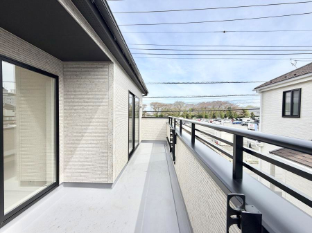 �o���R�j�[ ������ �G�߂̈ڂ낢����������J���I�ȋ�Ԃł�