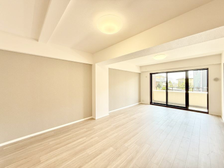 ���r���O �������傫�ȑ�����������薾�邢��Ԃł��������������܂�  