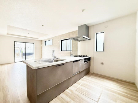 �L�b�`�� 1����  ���Ƒ��ƂȂ���A�R�~���j�P�[�V�����̏�