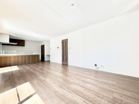 ���r���O ���������났�ƏΊ炪�W�܂�A�S���܂郊�r���O