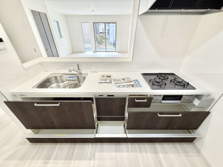 �L�b�`�� �����������������Ɗy�����Ȃ�A���K�ȃL�b�`�����