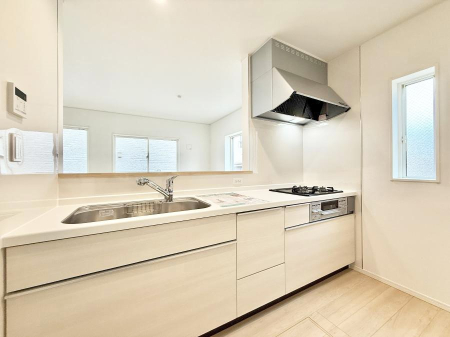 �L�b�`�� ��������b���[�܂�ΖʃL�b�`���I�Ƒ��Ƃ̉�b���͂��݂܂��I  