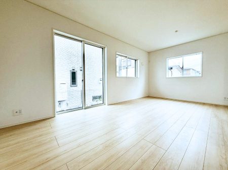 ���̑����� �������Ƌ��u���Ă��������߂�����L���̃��r���O  