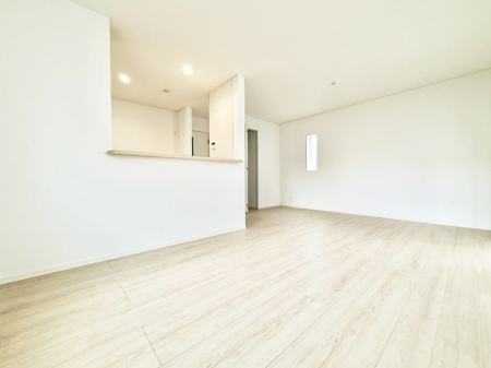 ���r���O �������Ƒ������R�ƏW�܂�A�y�������Ԃ��߂����郊�r���O