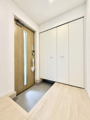 ���� ���������[�͂̍����V���[�Y�{�b�N�X�t�I�@���ւ��L���C�ɕЕt���܂��I  