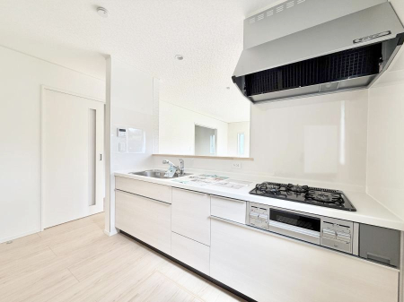 �L�b�`�� �������V���v���Ŕ������S�n�悢���Ԃ𐶂ރL�b�`�����