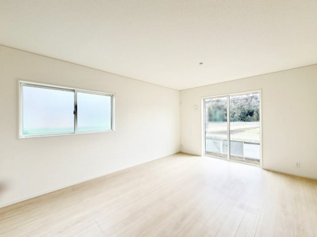 ���r���O �������������������A���S�n�̂������r���O