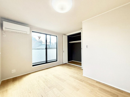 �Q�� �傫�ȑ��͊J����������A���邳�ʕ��o�b�`���ł�