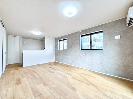 ���r���O ���̊Ԃɂ��Ƒ����W�܂����Ⴄ����ȃ��r���O�����ł����