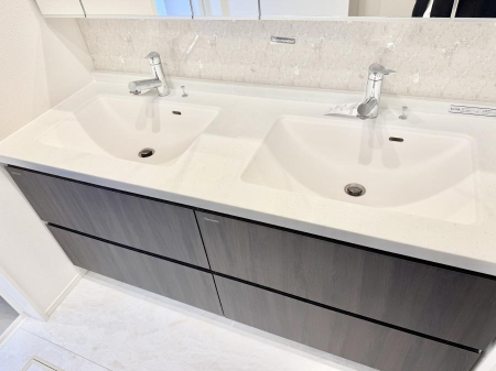 ���̑����� �ݔ����Z�������ɕ֗��ȃ_�u���{�E�����ʑ�