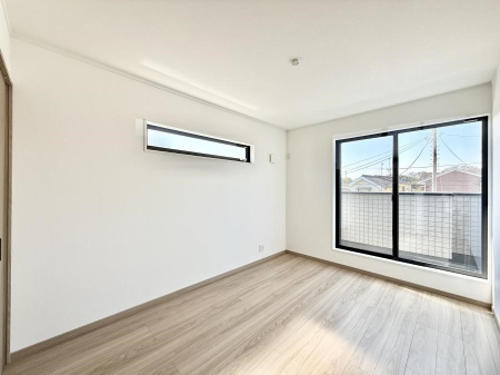 ���̑����� �������傫�ȑ��͊J����������A���邳�ʕ��o�b�`���ł�