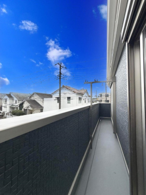 �o���R�j�[ ������ �G�߂̈ڂ낢����������J���I�ȋ�Ԃł�