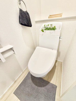 �g�C�� ���邭����������g�C��