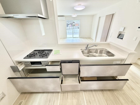 �L�b�`�� �������A�C�f�A�L����A�N���G�C�e�B�u�ȗ������