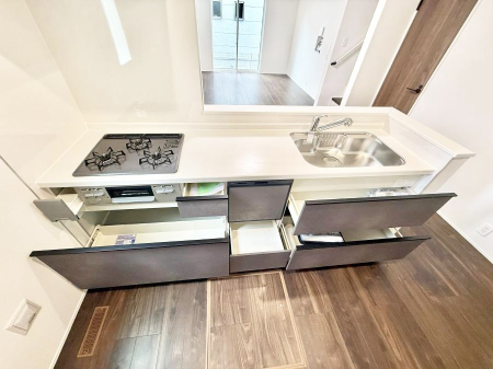 �L�b�`�� �������Ƒ����J��[�߂�A������̂���L�b�`��