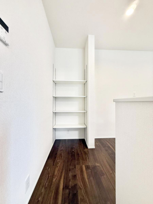 ���[ �������L�b�`�����̎��[�X�y�[�X�͂��ꂵ���ł���