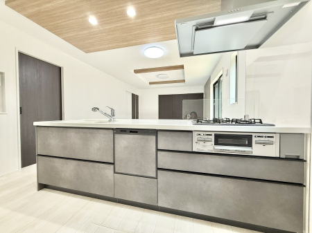 �L�b�`�� �������Ƒ����J��[�߂�A������̂���L�b�`��