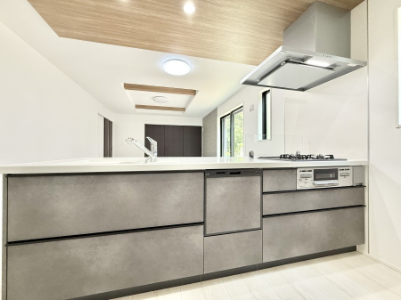 �L�b�`�� ���������y���݂ƐH�ׂ�K����͂���L�b�`��