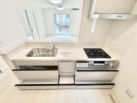 �L�b�`�� ���[�͖L�x�ȃV�X�e���L�b�`���ł��I