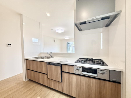 �L�b�`�� �����������������Ԃ����܂��A�Ί炠�ӂ��L�b�`��