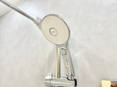 ���̑����� �ݔ����킴�킴�V�����[�����̃��o�[�܂Ŏ��L�΂��K�v���Ȃ��A�ȒP�Ɏ~���ł���