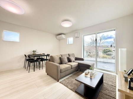 ���r���O ���������C�ɓ���̏ꏊ�ŁA�̂�т�Ƃ������Ԃ�