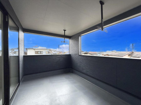 �o���R�j�[ �������V����C�ɂ������󕨂�������C���i�[�o���R�j�[�I  