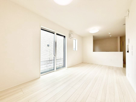 ���r���O ���������났�ƏΊ炪�W�܂�A�S���܂郊�r���O