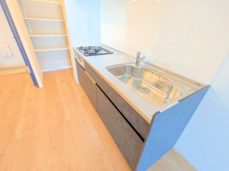 �L�b�`�� ��������b���[�܂�ΖʃL�b�`���I�Ƒ��Ƃ̉�b���͂��݂܂�  