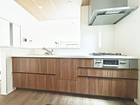 �L�b�`�� �����������������Ԃ����܂��A�Ί炠�ӂ��L�b�`��