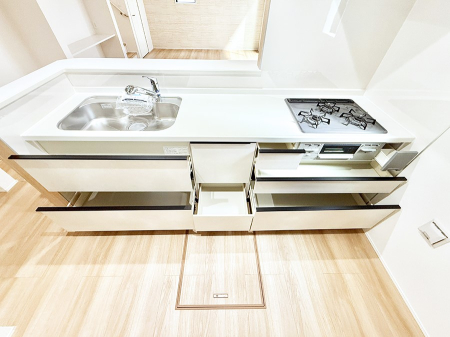 �L�b�`�� �������Ƒ����J��[�߂�A������̂���L�b�`��