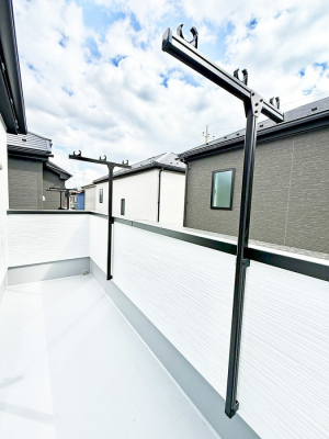 �o���R�j�[ ������ �G�߂̈ڂ낢����������J���I�ȋ�Ԃł�