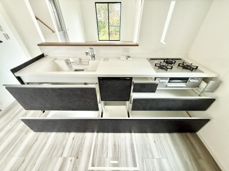 �L�b�`�� ���[�͖L�x�ȃV�X�e���L�b�`���ł��I