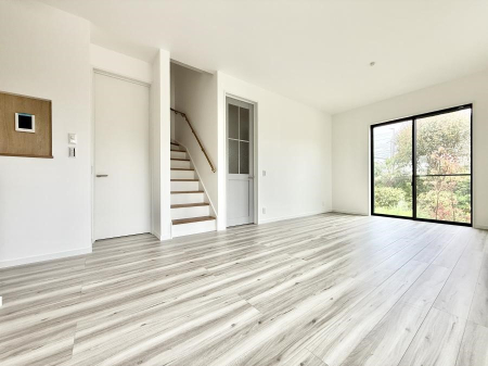 ���̑����� ���������r���O�C���K�i���̗p�I�R�~���j�P�[�V���������₷���ł���  