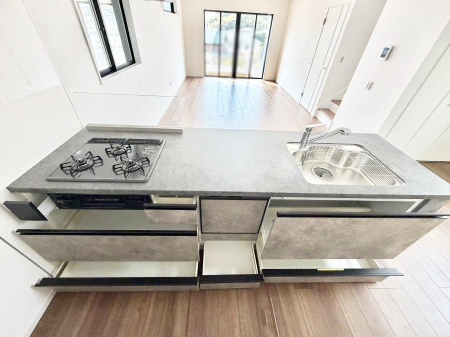 �L�b�`�� ���[�͖L�x�ȃV�X�e���L�b�`���ł��I