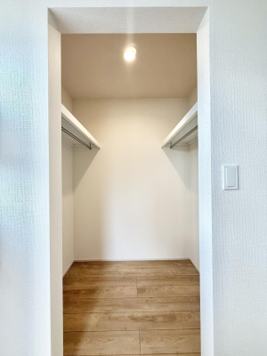 ���[ ����