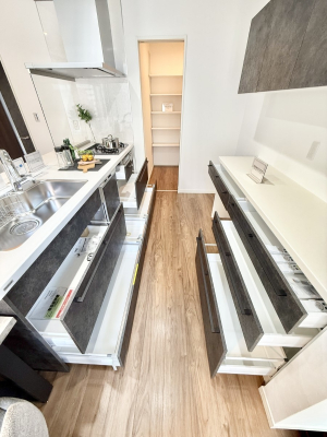 �L�b�`�� �������w�ʂɂ͐H��ނ����[�ł���J�b�v�{�[�h�t��  