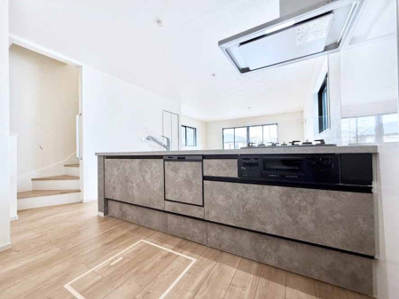 �L�b�`�� ���邳�ƊJ���������Ղ�ȃL�b�`���I  