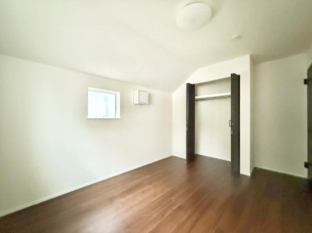 �o���R�j�[ ������ �G�߂̈ڂ낢����������J���I�ȋ�Ԃł�