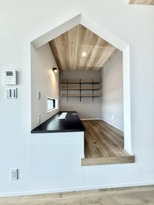 ���̑����� �ݔ�������ŊȒP�ɏ[�d�ł��A�G�R�ȃJ�[���C�t���T�|�[�g