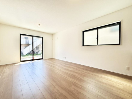 ���r���O �����������������Ɠ��ʂɂ���A�e���̋��